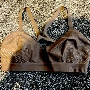 Lululemon cozy nude bra